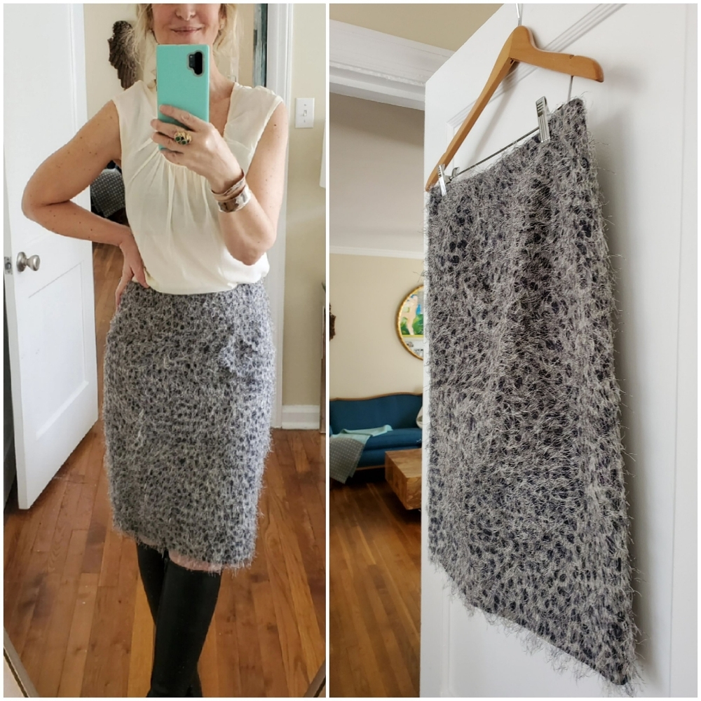 SOLD WORTH Cassic Pencil Skirt...Amazing Fabric!